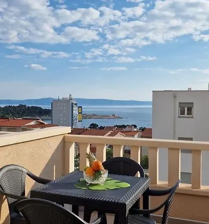 Charming Apartment Tiki Makarska, Sea View, Free Parking * Makarská